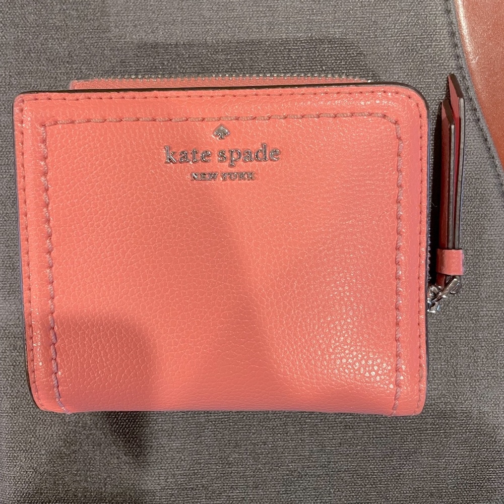 Kate Spade bifold wallet
